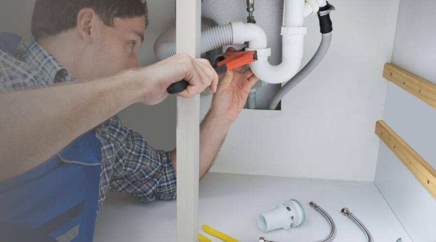 Expert burst pipe repair services in Crystal Lake, IL